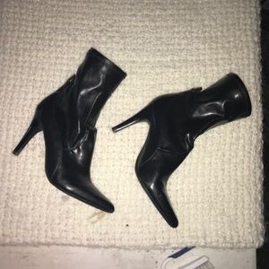 Black S10 spiked heel short boots silver detail